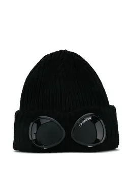 C.P. Company: Чёрная шапка  Lens