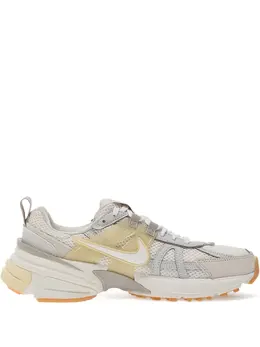 Nike: Бежевые кроссовки 