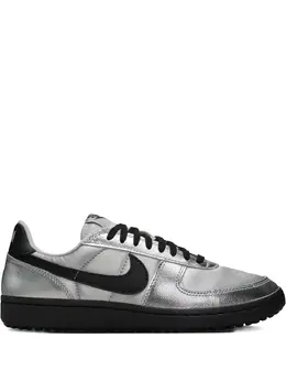 Nike: Серебристые кроссовки 
