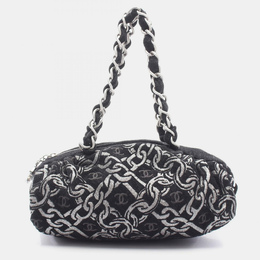 Chanel: Чёрная сумка 
