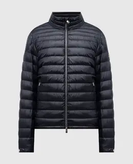 Moncler: Сині куртки 