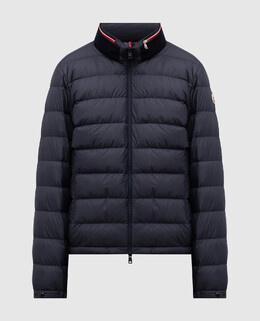 Moncler: Сині куртки 