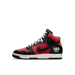 NIKE: Яркие кеды 