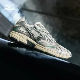 Mizuno: Серебристые кроссовки 