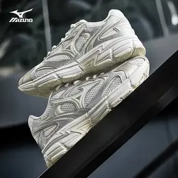 Mizuno: Кроссовки 