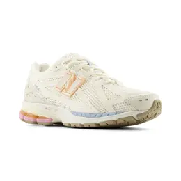 New Balance: Бежевые кроссовки  1906R