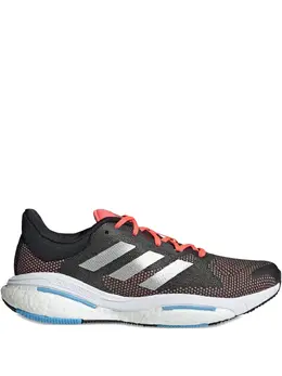 adidas: Серебристые кроссовки 