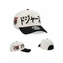 NEW ERA: Белая кепка 