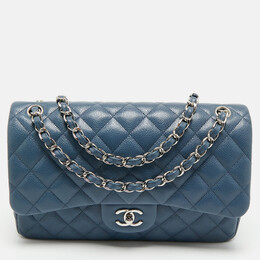Chanel: Голубая сумка 