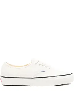 Vans: Белые кроссовки 