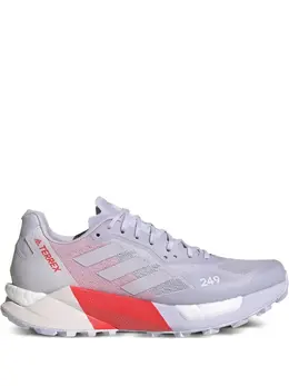 adidas: Светлые кроссовки  Terrex