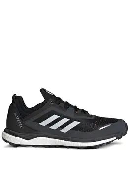 adidas: Чёрные кроссовки  Terrex