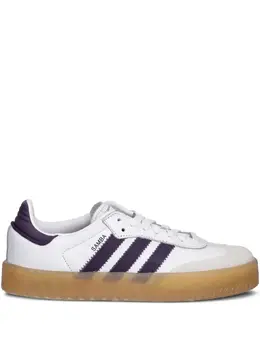 adidas: Белые кроссовки 
