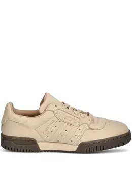 adidas: Бежевые кроссовки  Powerphase