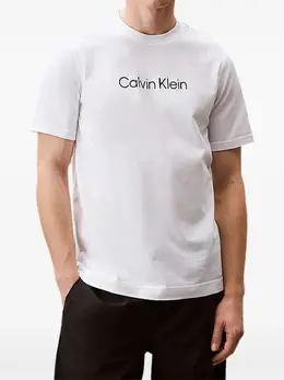 Calvin Klein: Белая футболка 