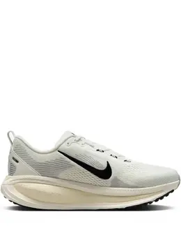 Nike: Белые кроссовки 