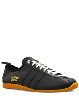 adidas: Чёрные кроссовки 