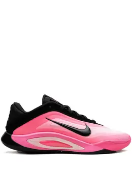 Nike: Розовые кроссовки 
