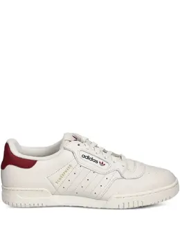 adidas: Белые кроссовки  Powerphase