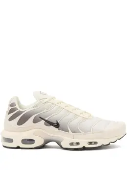 Nike: Белые кроссовки  Air Max Plus