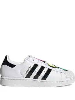 adidas: Белые кроссовки  Superstar