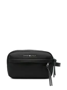 Emporio Armani: Чёрная сумка 