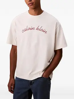 Calvin Klein: Белая футболка 