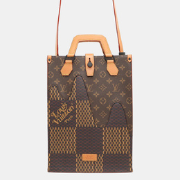 Louis Vuitton: Чёрная сумка-шоппер 
