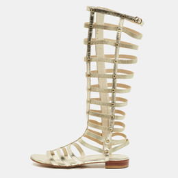 Stuart Weitzman: Светлые сандалии 
