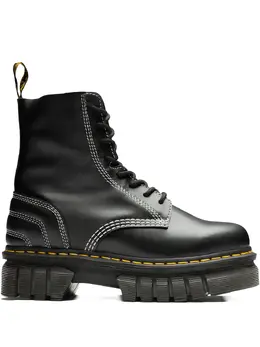 Dr. Martens: Чёрные ботинки 