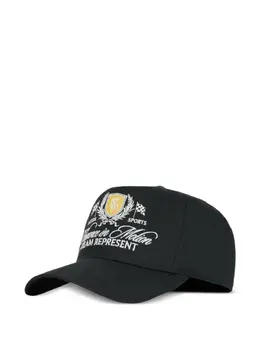 Represent: Чёрная кепка 