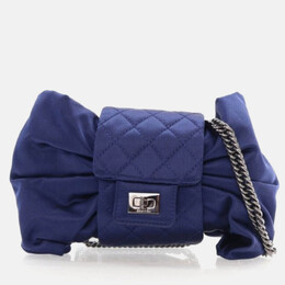 Chanel: Синий клатч 