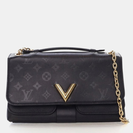 Louis Vuitton: Чёрная сумка 