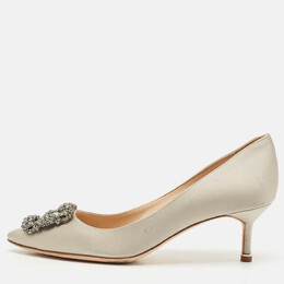 Manolo Blahnik: Светлые туфли  Hangisi