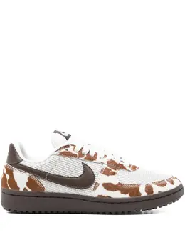 Nike: Белые кроссовки 