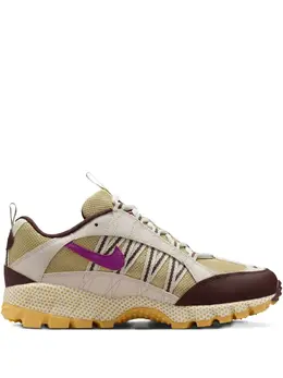 Nike: Светлые кроссовки  Air
