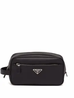 Prada: Чёрная сумка 