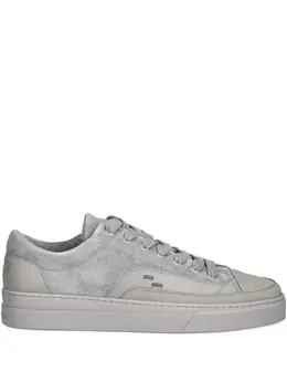 Filling Pieces: Светлые кроссовки 