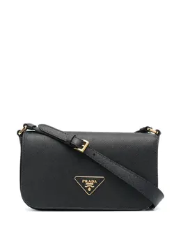 Prada: Чёрная сумка 