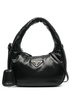 Prada: Чёрная сумка 