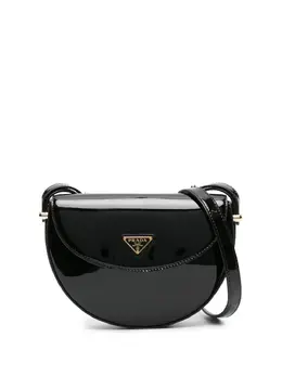 Prada: Чёрная сумка 