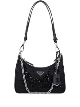 Prada: Чёрная сумка 