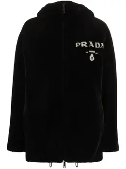 Prada: Чёрная куртка 