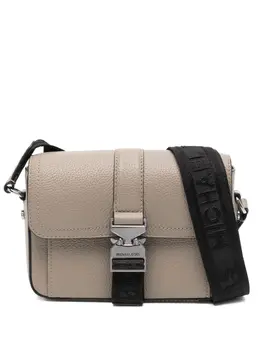 Michael Kors: Бежевая сумка  Hudson