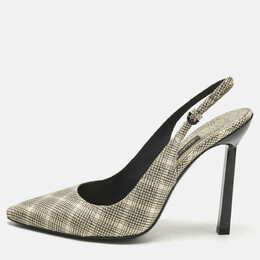 Salvatore Ferragamo: Бежевые туфли 