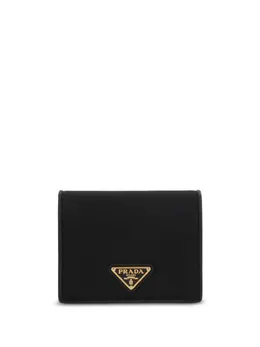 Prada: Чёрный кошелёк 