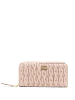 Miu Miu: Розовый кошелёк 