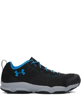Under Armour: Светлые ботинки 