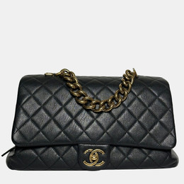 Chanel: Чёрная сумка 
