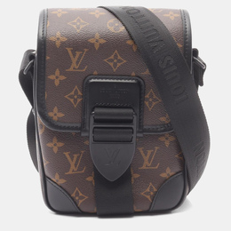 Louis Vuitton: Коричневая сумка через плечо 